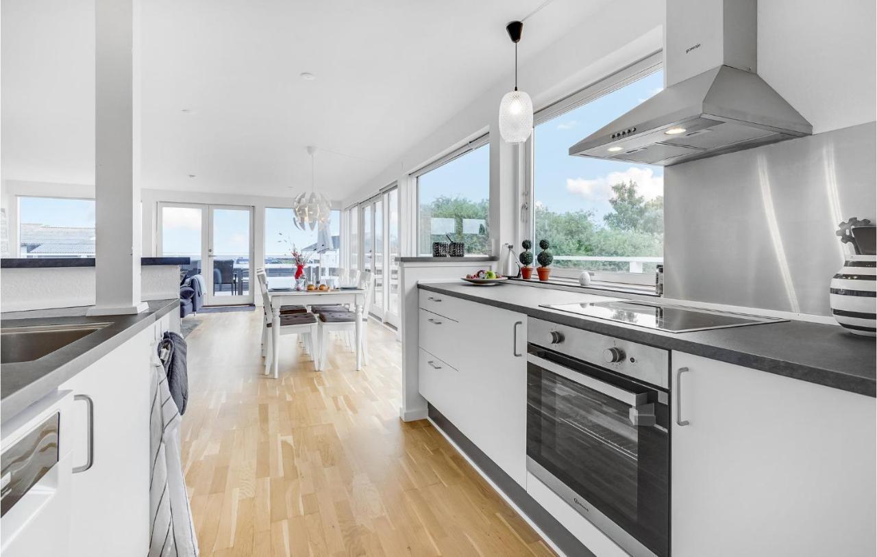 2 Bedroom Stunning Home In Strøby Ladeplads Exterior foto