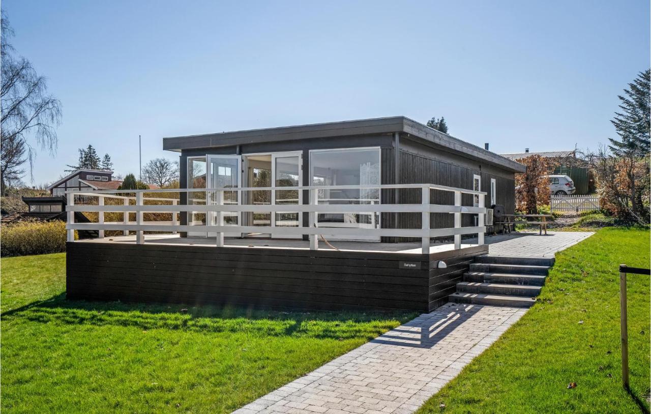 2 Bedroom Stunning Home In Strøby Ladeplads Exterior foto