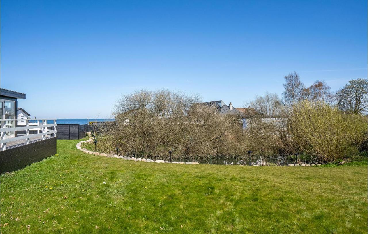 2 Bedroom Stunning Home In Strøby Ladeplads Exterior foto