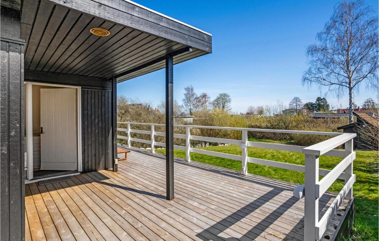 2 Bedroom Stunning Home In Strøby Ladeplads Exterior foto