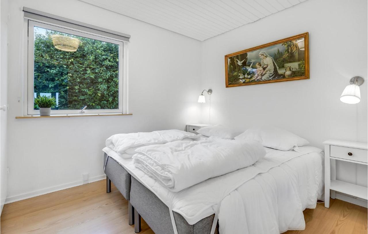 2 Bedroom Stunning Home In Strøby Ladeplads Exterior foto